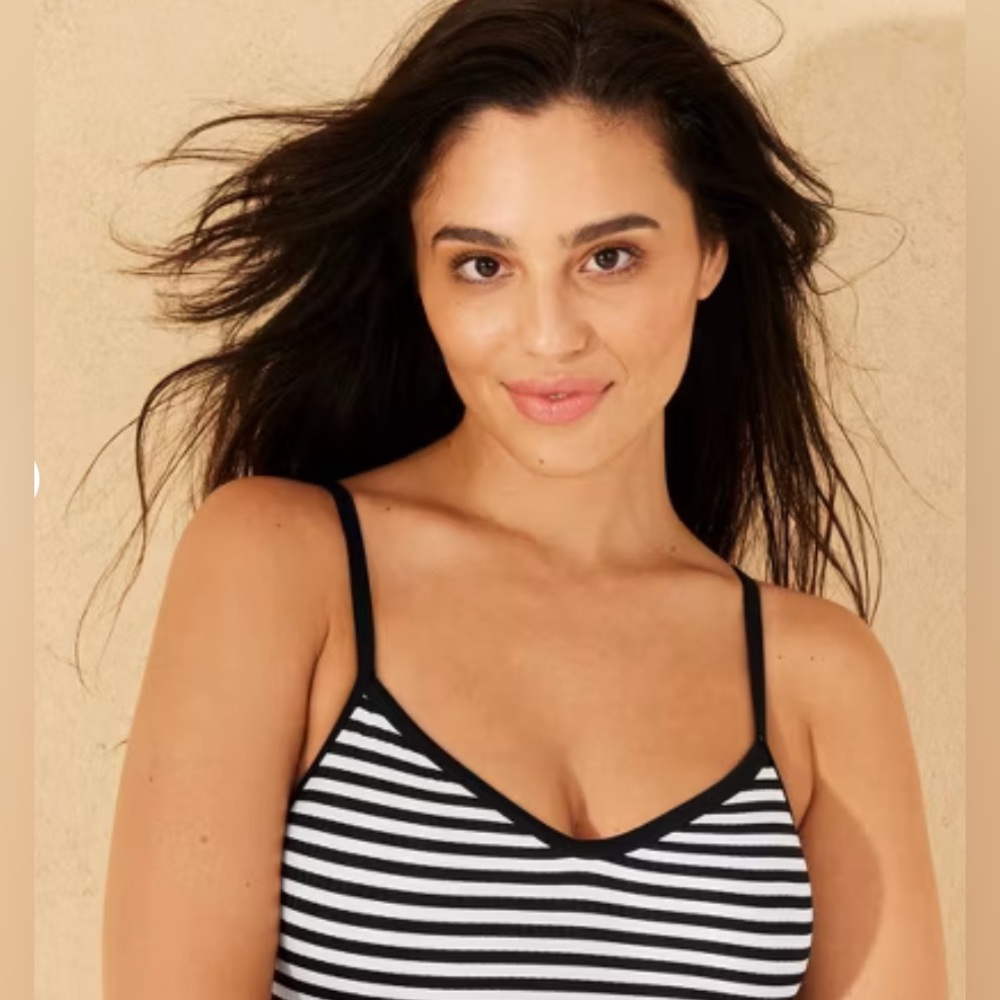 Women's Keyhole Back One Piece Swimsuit - Shade & Shore Sz M - Picture 3 of 3